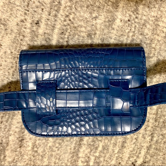 NWOT BLUE MINI BELT BAG (ONE OF A KIND) - Picture 8 of 8